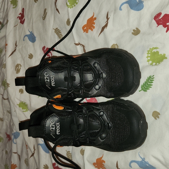 Nike Air Max 270 React - Picture 5 of 11